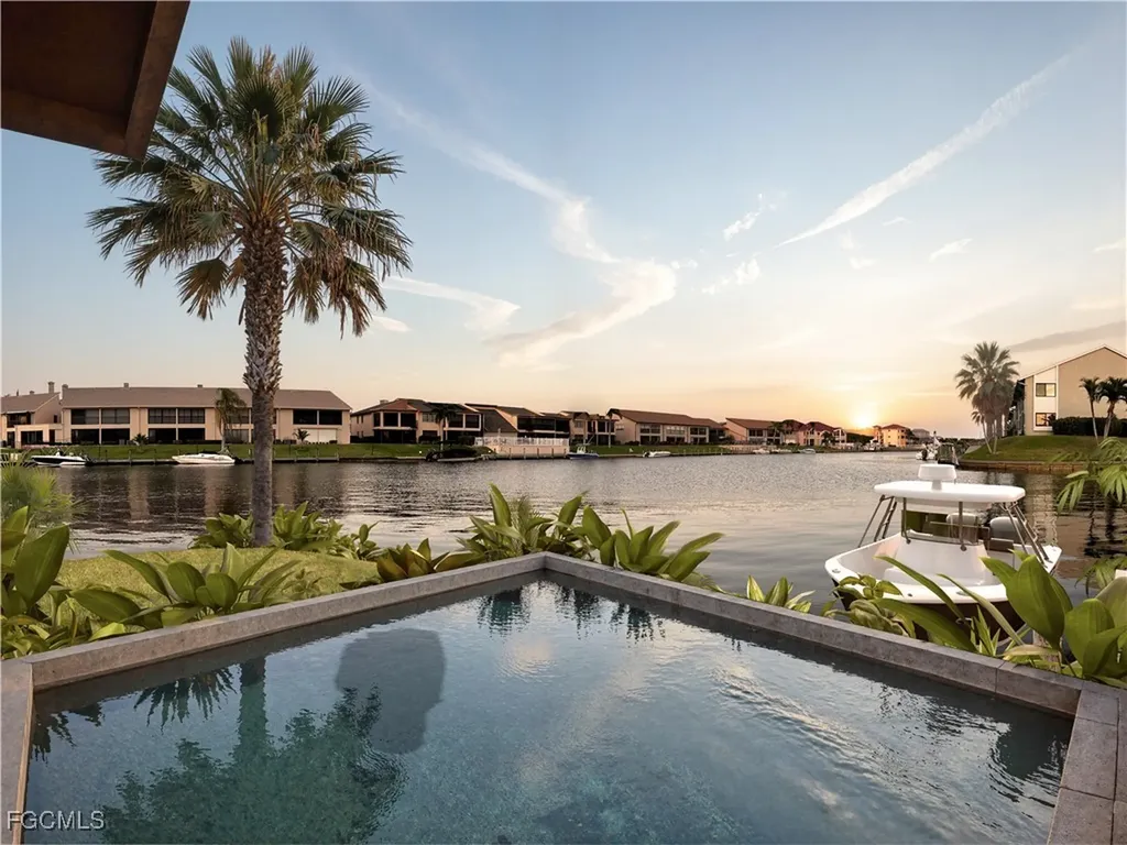 1024 SE 38th Street Cape Coral FL 33904