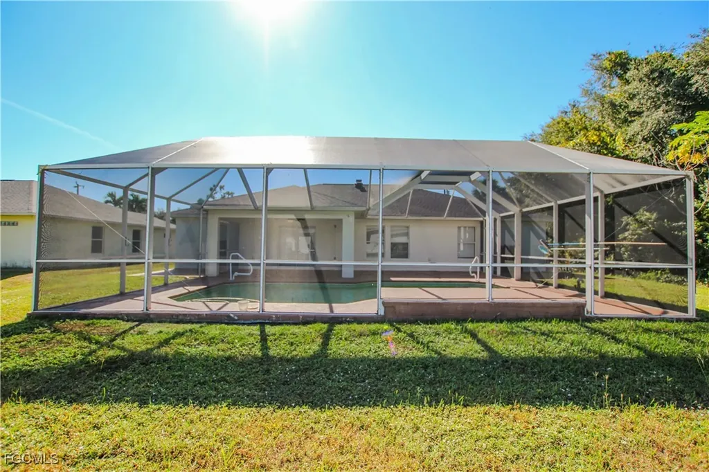 2714 5th Street W Lehigh Acres FL 33971