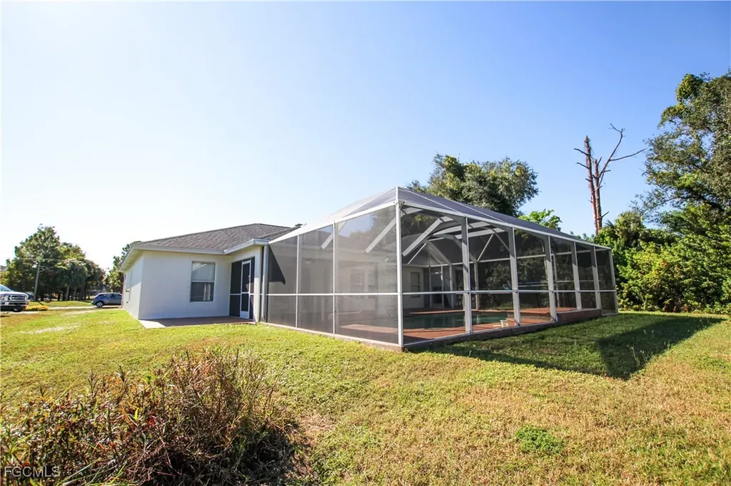 2714 5th Street W Lehigh Acres FL 33971