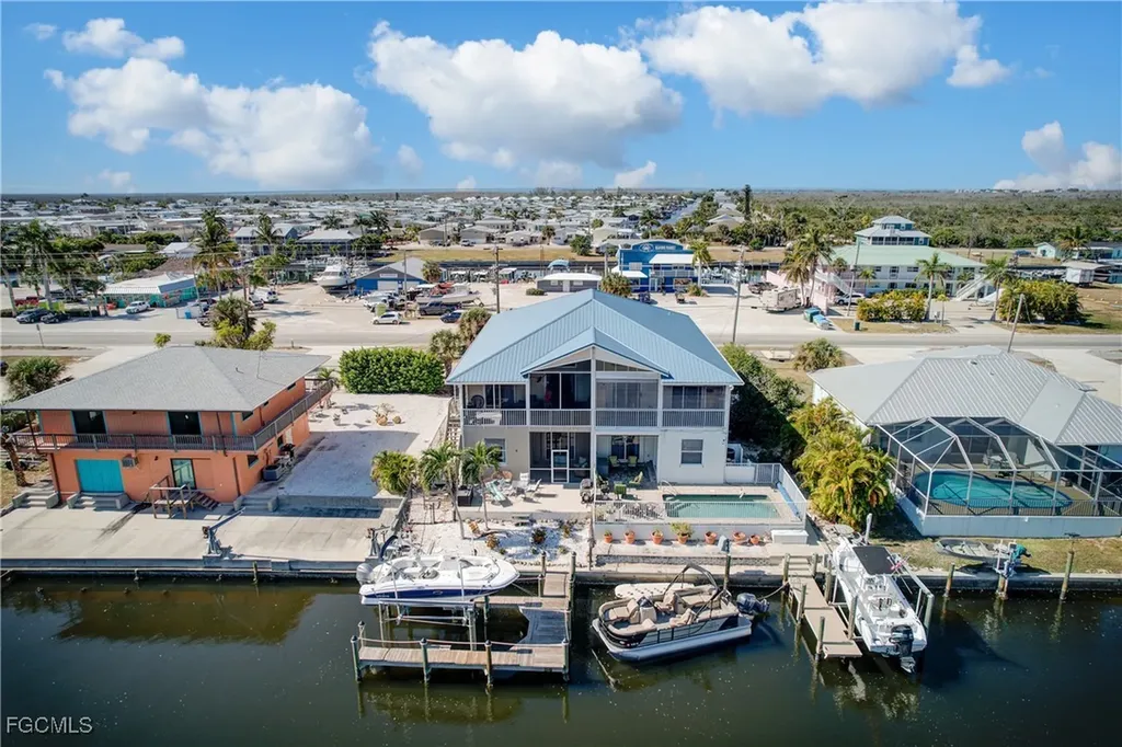 3184 Stringfellow Road St. James City FL 33956