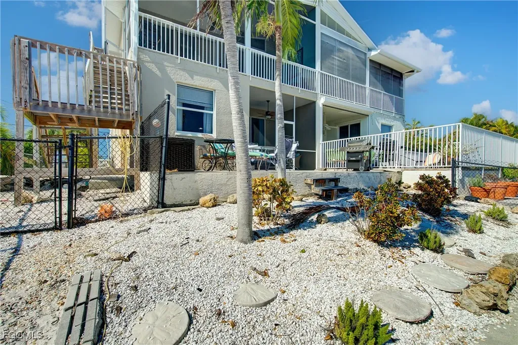 3184 Stringfellow Road St. James City FL 33956