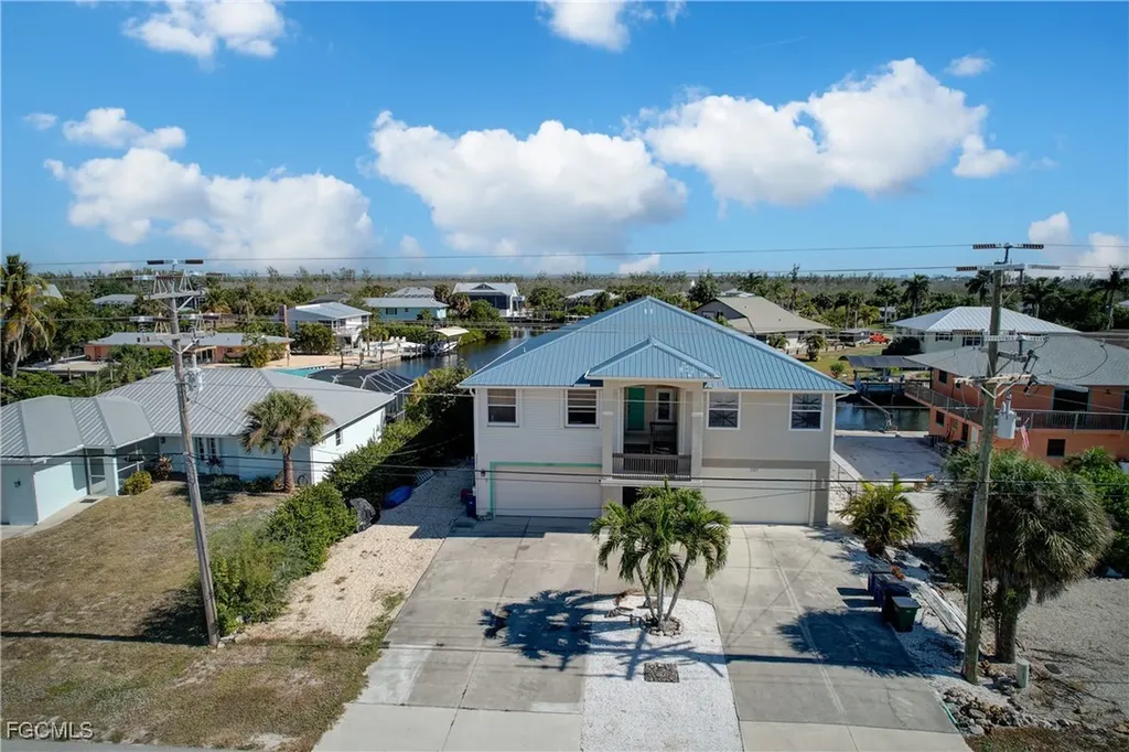 3184 Stringfellow Road St. James City FL 33956