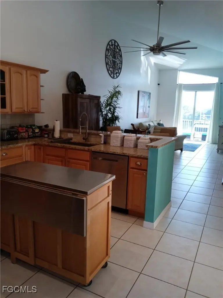 3184 Stringfellow Road St. James City FL 33956