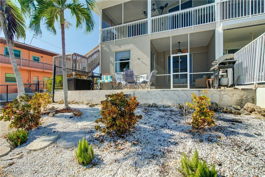 3184 Stringfellow Road St. James City FL 33956