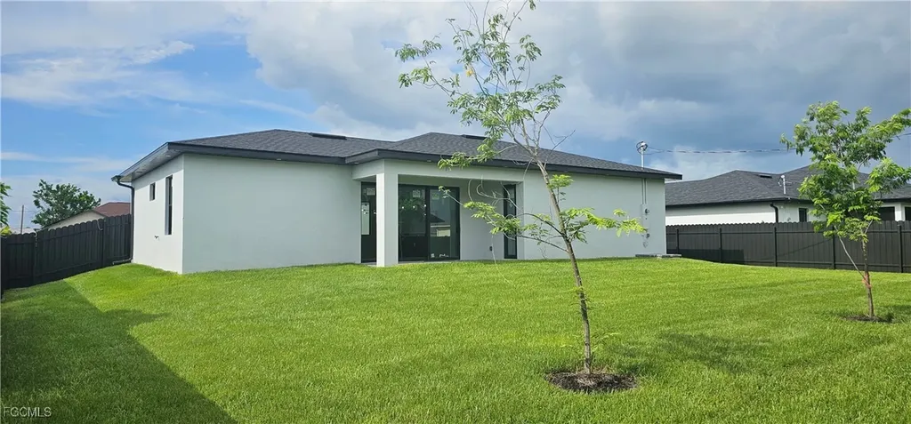 1122 NW 15th Street Cape Coral FL 33993