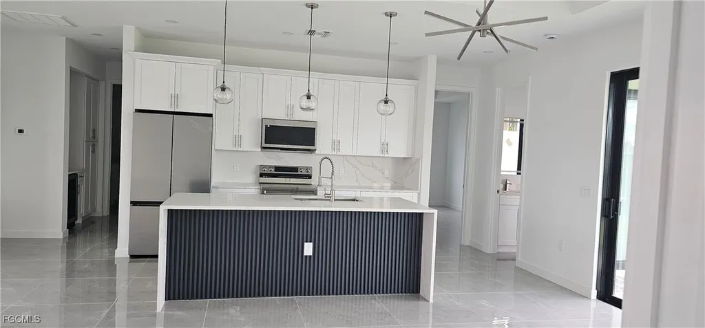 1122 NW 15th Street Cape Coral FL 33993