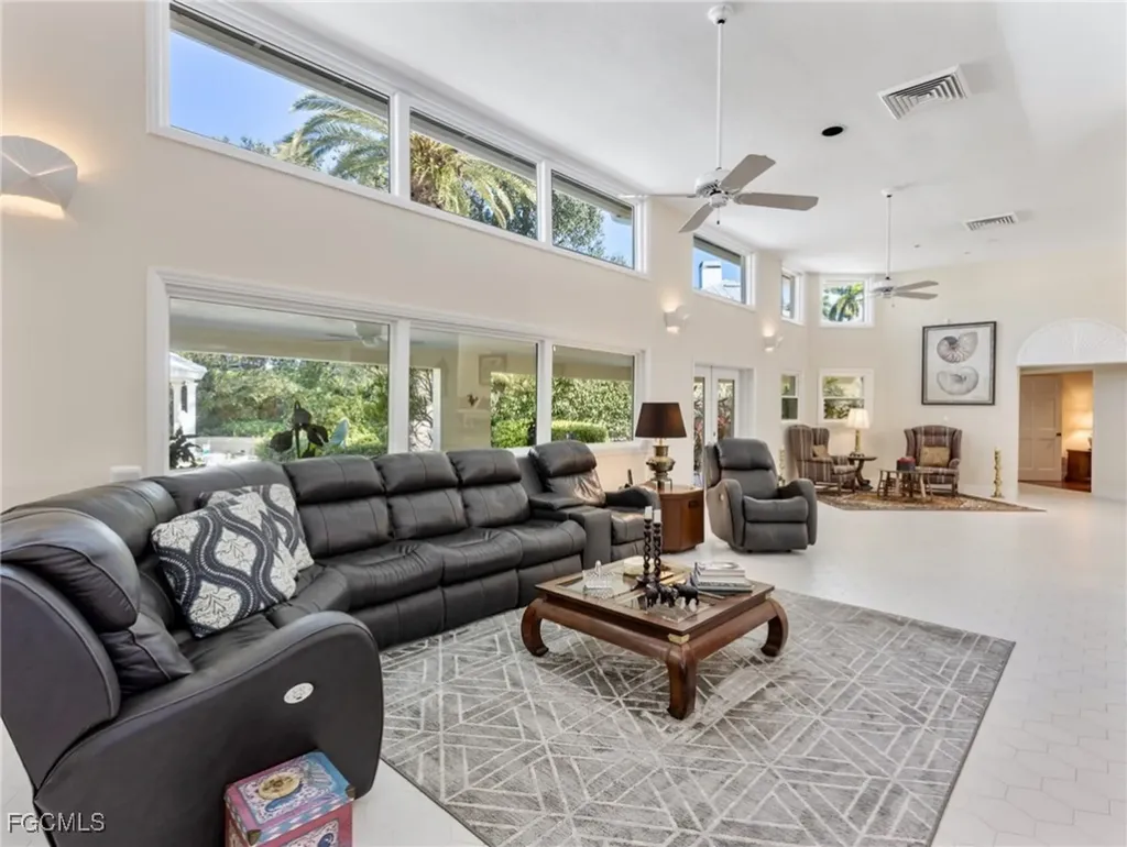 1299 Plumosa Drive Fort Myers FL 33901