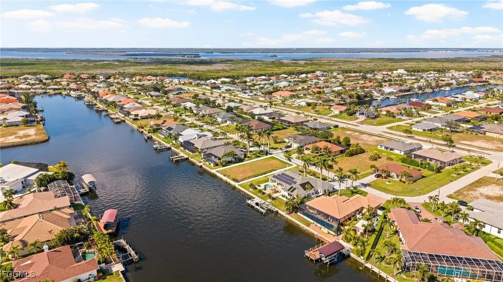 2810 SW 30th Street Cape Coral FL 33914