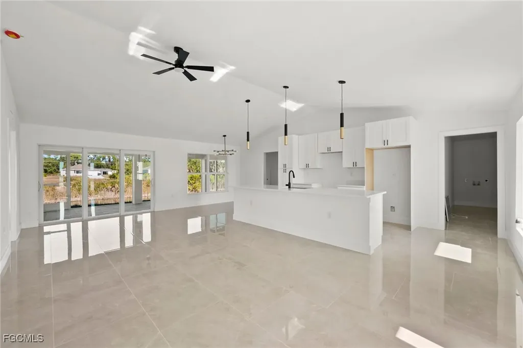 211 NE 31st Street Cape Coral FL 33909