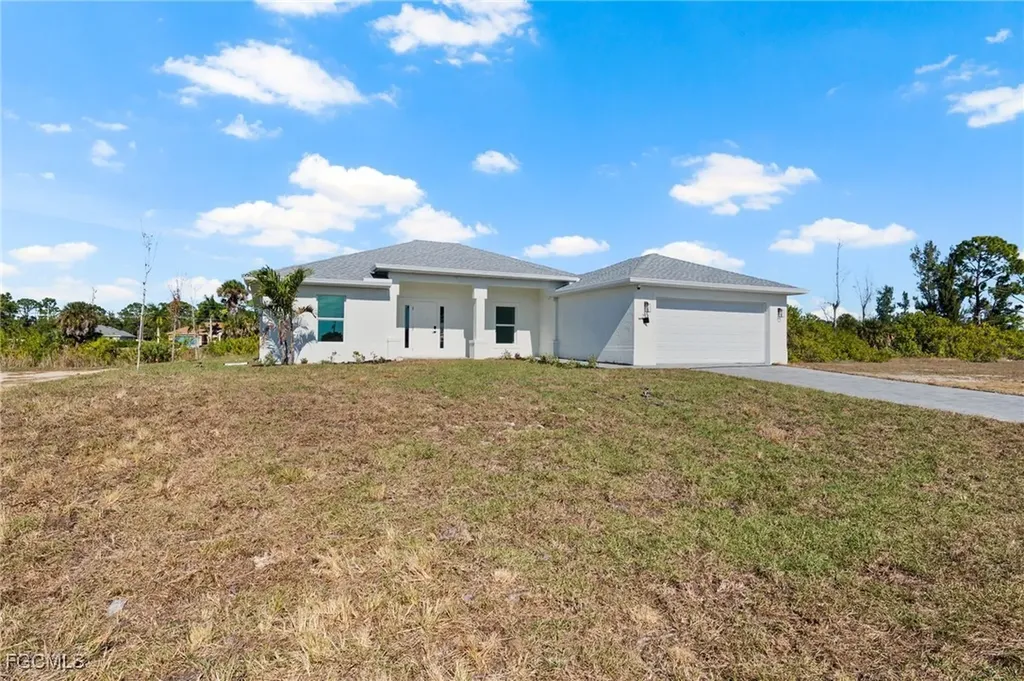 211 NE 31st Street Cape Coral FL 33909