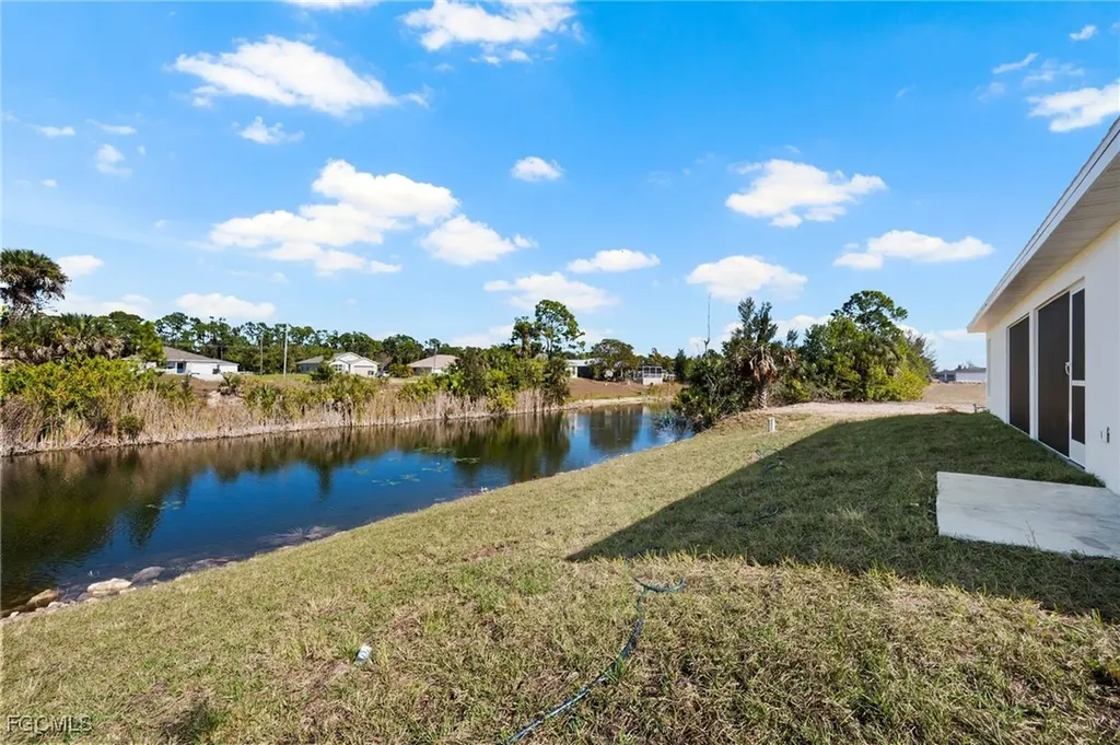 211 NE 31st Street Cape Coral FL 33909