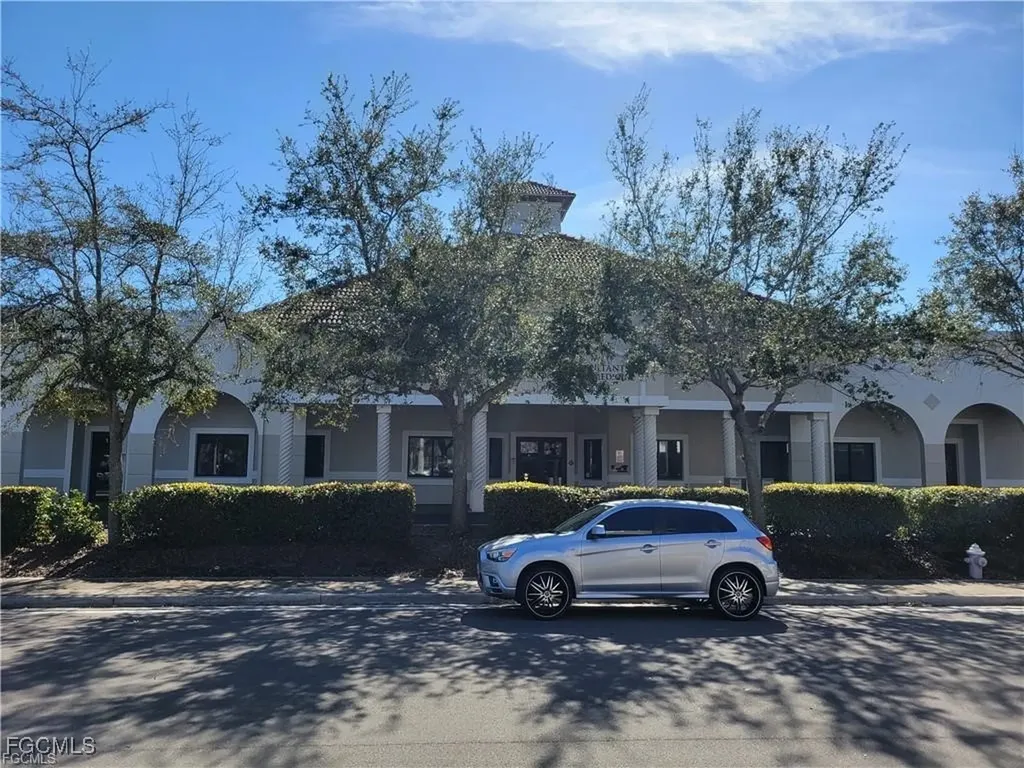 1031 SE 9th Place Cape Coral FL 33990