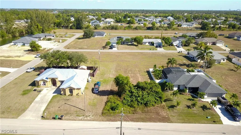 3021 NE 4th Place Cape Coral FL 33909