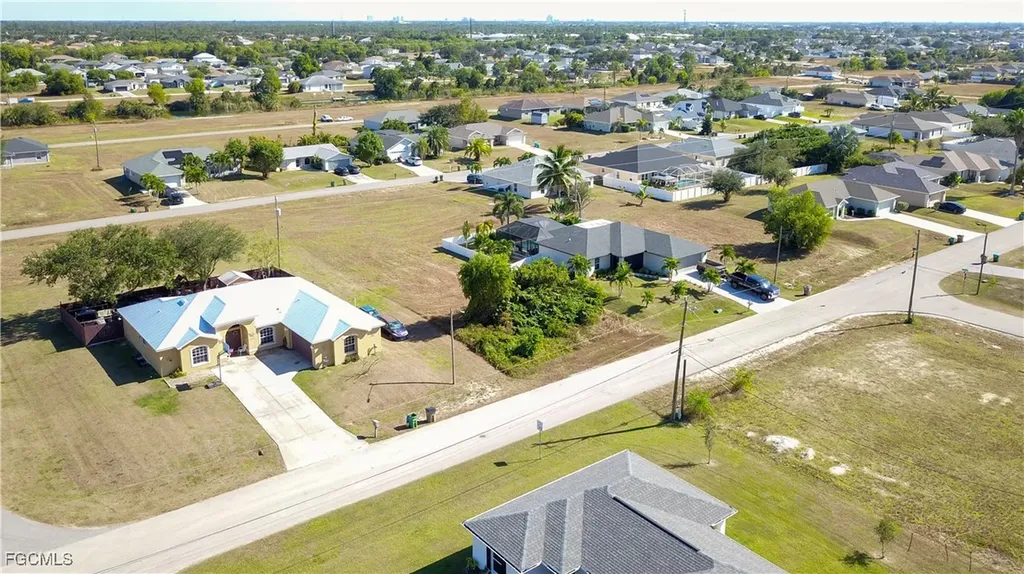 3021 NE 4th Place Cape Coral FL 33909