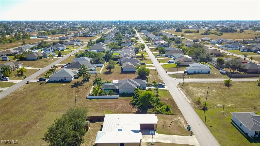 3021 NE 4th Place Cape Coral FL 33909