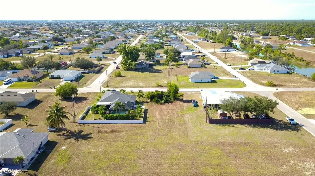 3021 NE 4th Place Cape Coral FL 33909