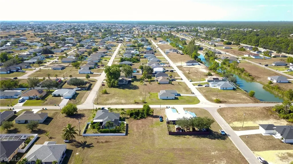 3021 NE 4th Place Cape Coral FL 33909