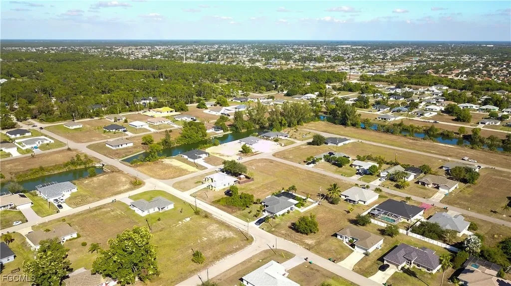 3021 NE 4th Place Cape Coral FL 33909