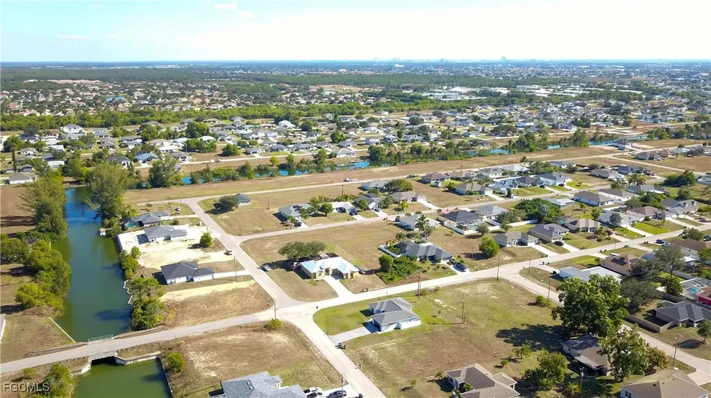 3021 NE 4th Place Cape Coral FL 33909