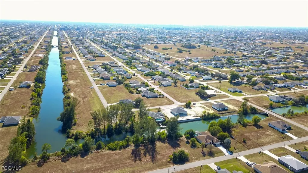 3021 NE 4th Place Cape Coral FL 33909