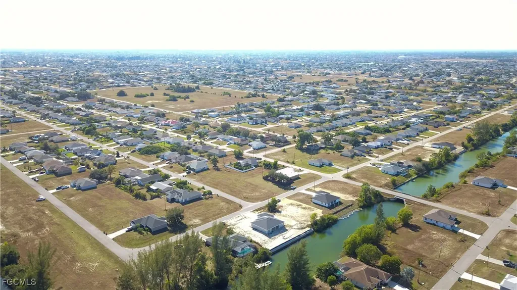 3021 NE 4th Place Cape Coral FL 33909