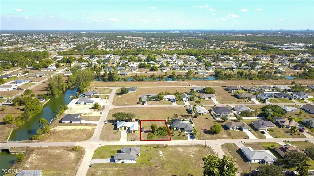 3021 NE 4th Place Cape Coral FL 33909