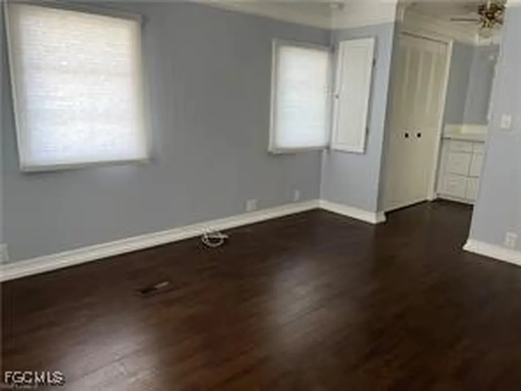 526 Pine Tree Court North Fort Myers FL 33917