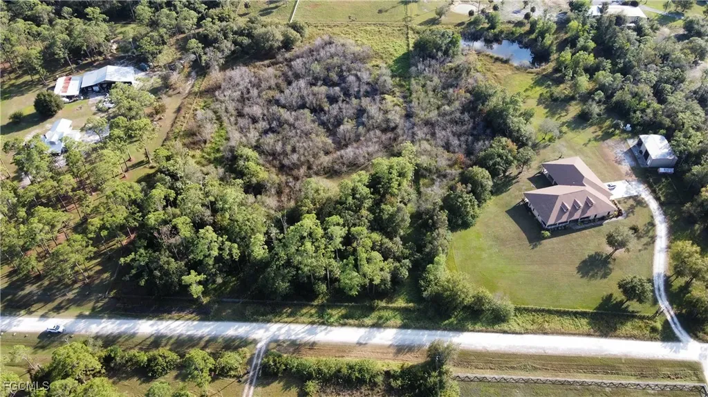 9750 Quail Hollow Road North Fort Myers FL 33917