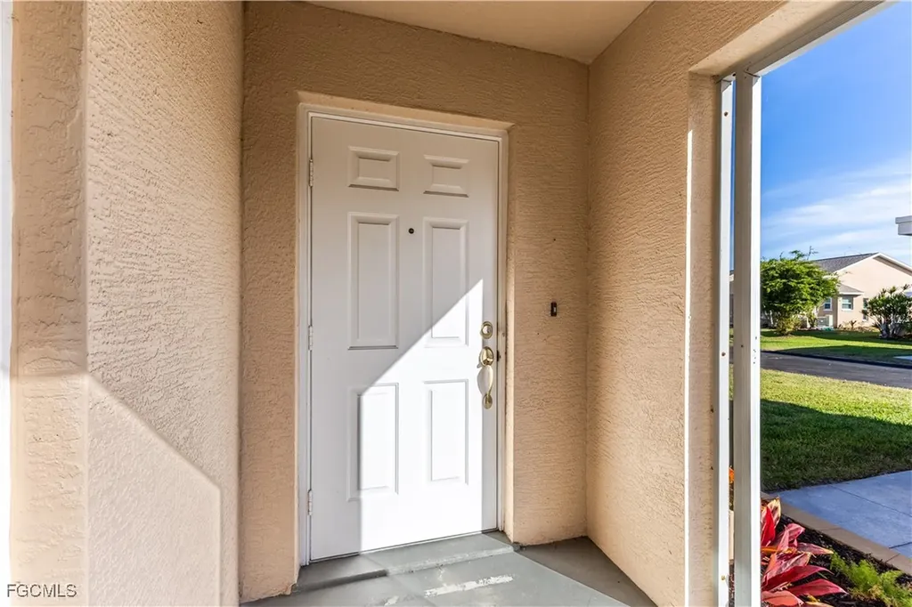 16820 Sanibel Sunset Court Fort Myers FL 33908