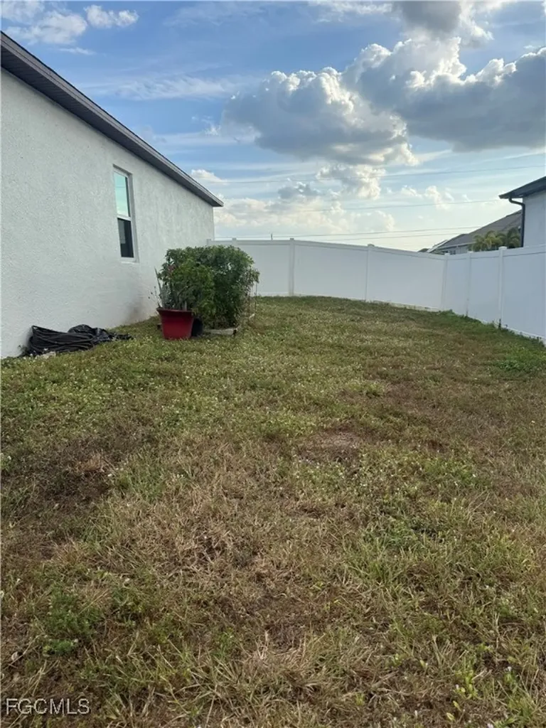 3405 NW 9th Street Cape Coral FL 33993