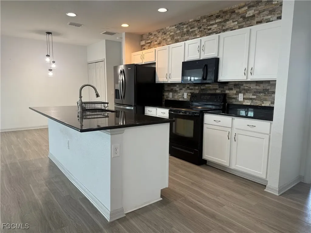 3405 NW 9th Street Cape Coral FL 33993