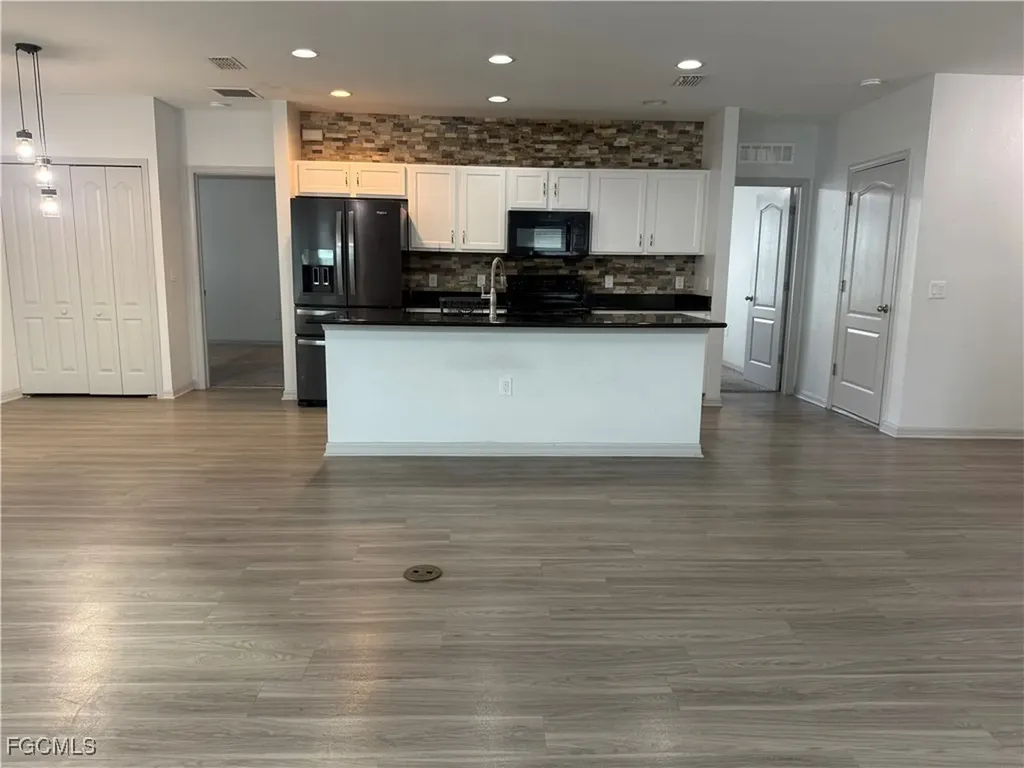 3405 NW 9th Street Cape Coral FL 33993