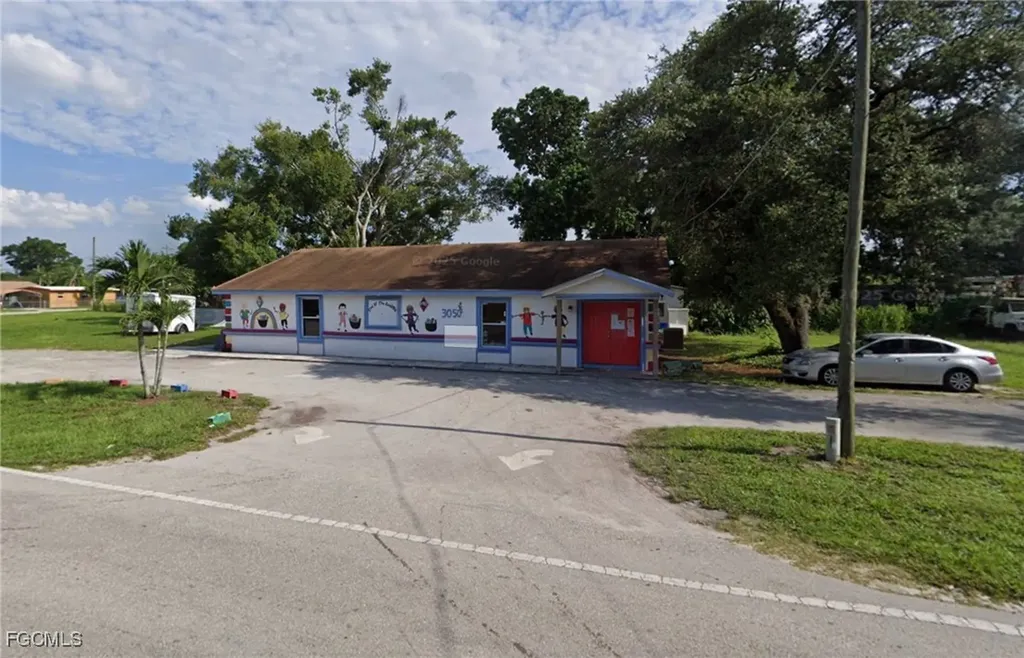 3050 Michigan Avenue Fort Myers FL 33916