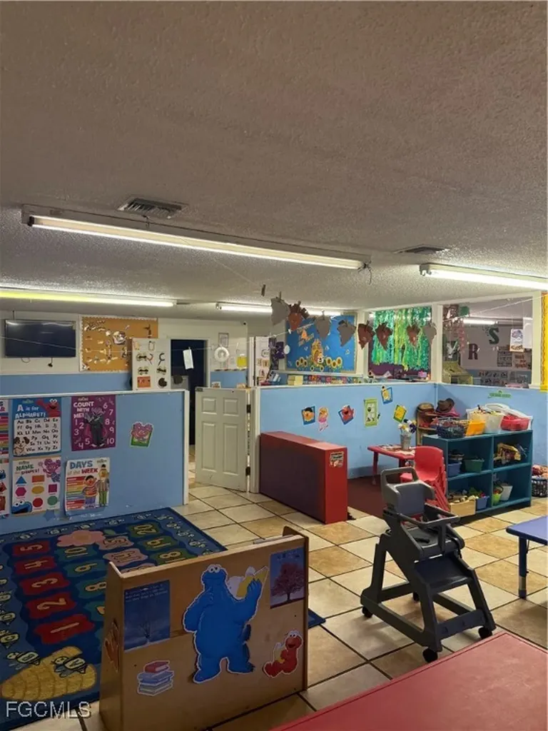 3050 Michigan Avenue Fort Myers FL 33916