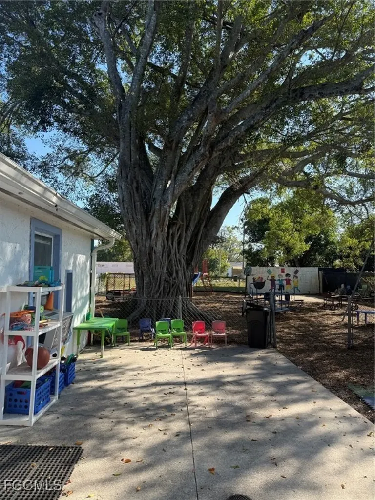 3050 Michigan Avenue Fort Myers FL 33916