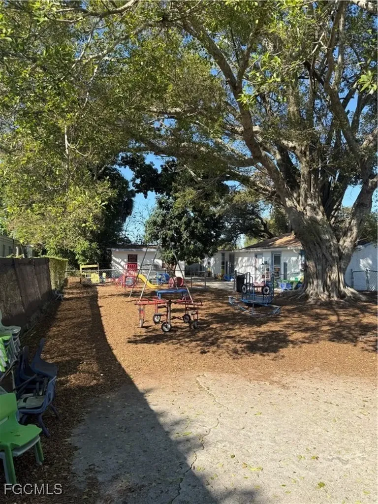 3050 Michigan Avenue Fort Myers FL 33916