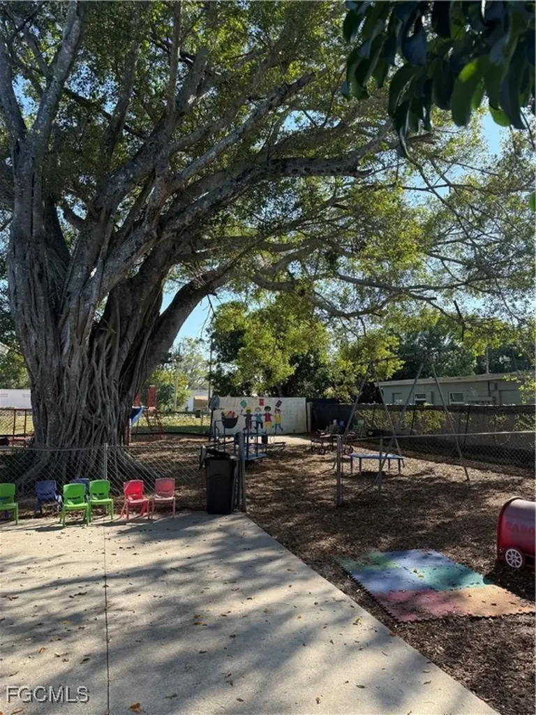 3050 Michigan Avenue Fort Myers FL 33916