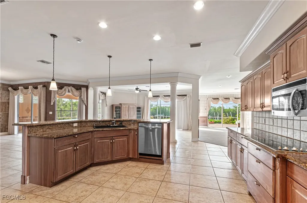 15840 Catalpa Cove Drive Fort Myers FL 33908