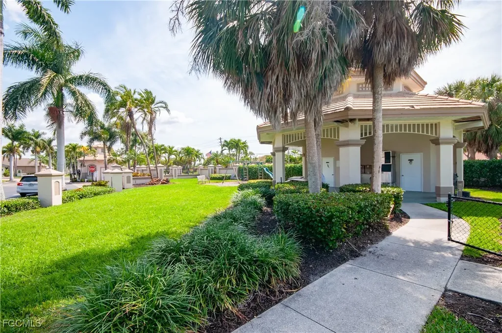 15840 Catalpa Cove Drive Fort Myers FL 33908