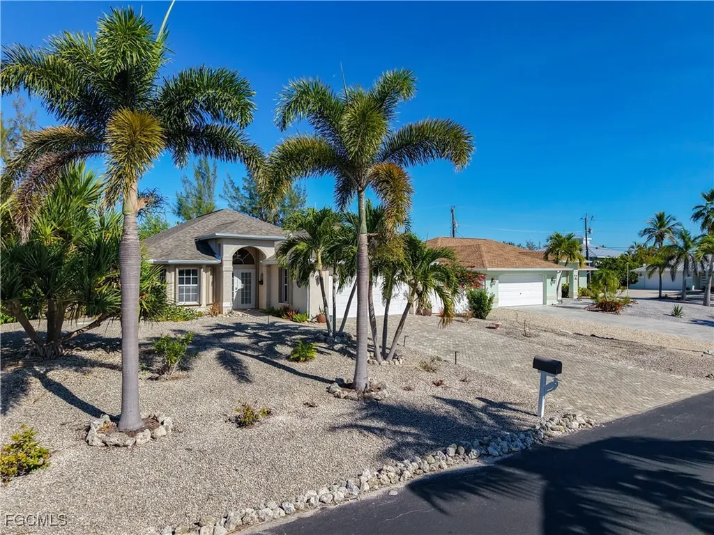 3472 Manatee Drive St. James City FL 33956