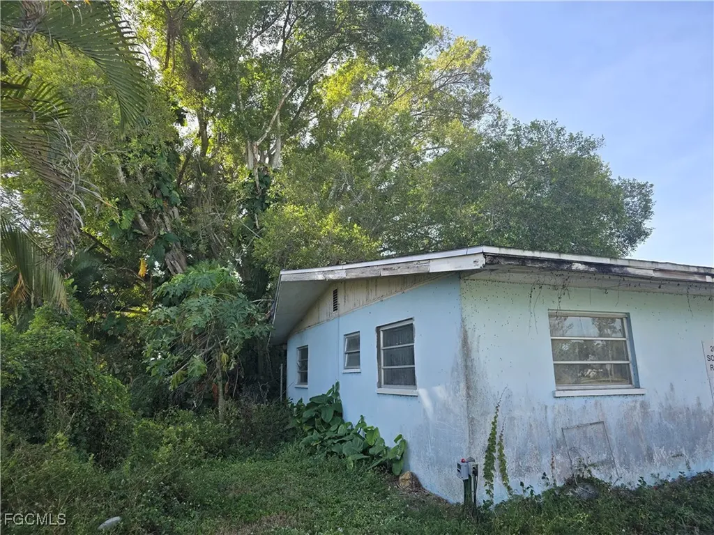 200 South Road Fort Myers FL 33907