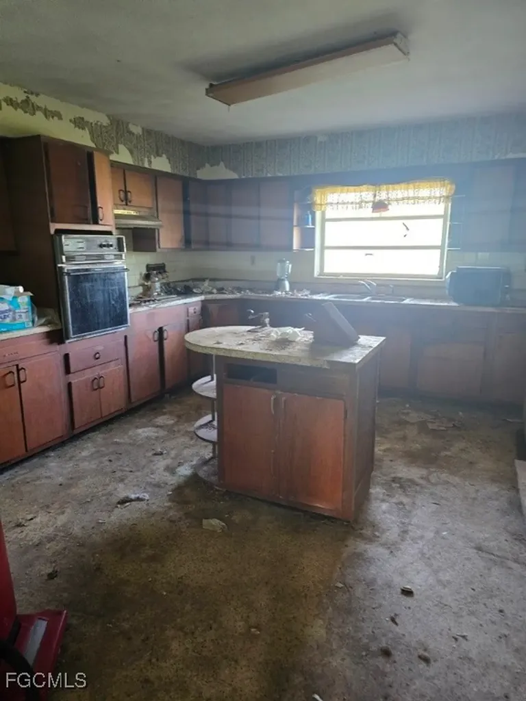 200 South Road Fort Myers FL 33907