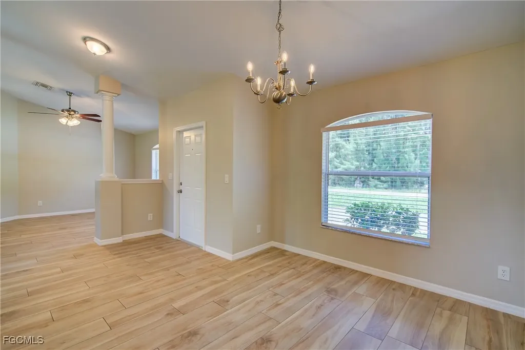 919 SW 15th Place Cape Coral FL 33991