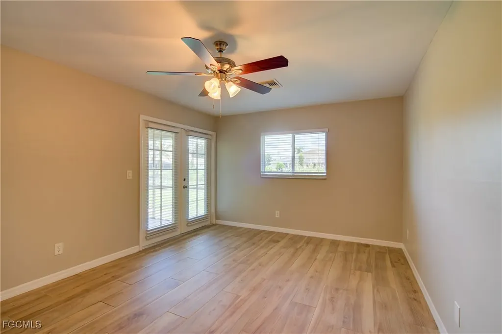 919 SW 15th Place Cape Coral FL 33991