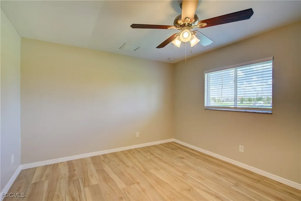 919 SW 15th Place Cape Coral FL 33991