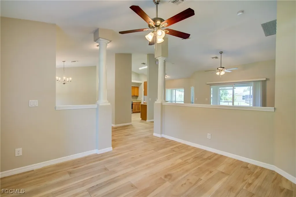 919 SW 15th Place Cape Coral FL 33991