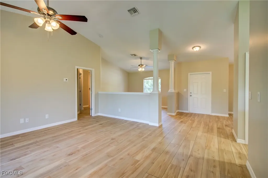 919 SW 15th Place Cape Coral FL 33991