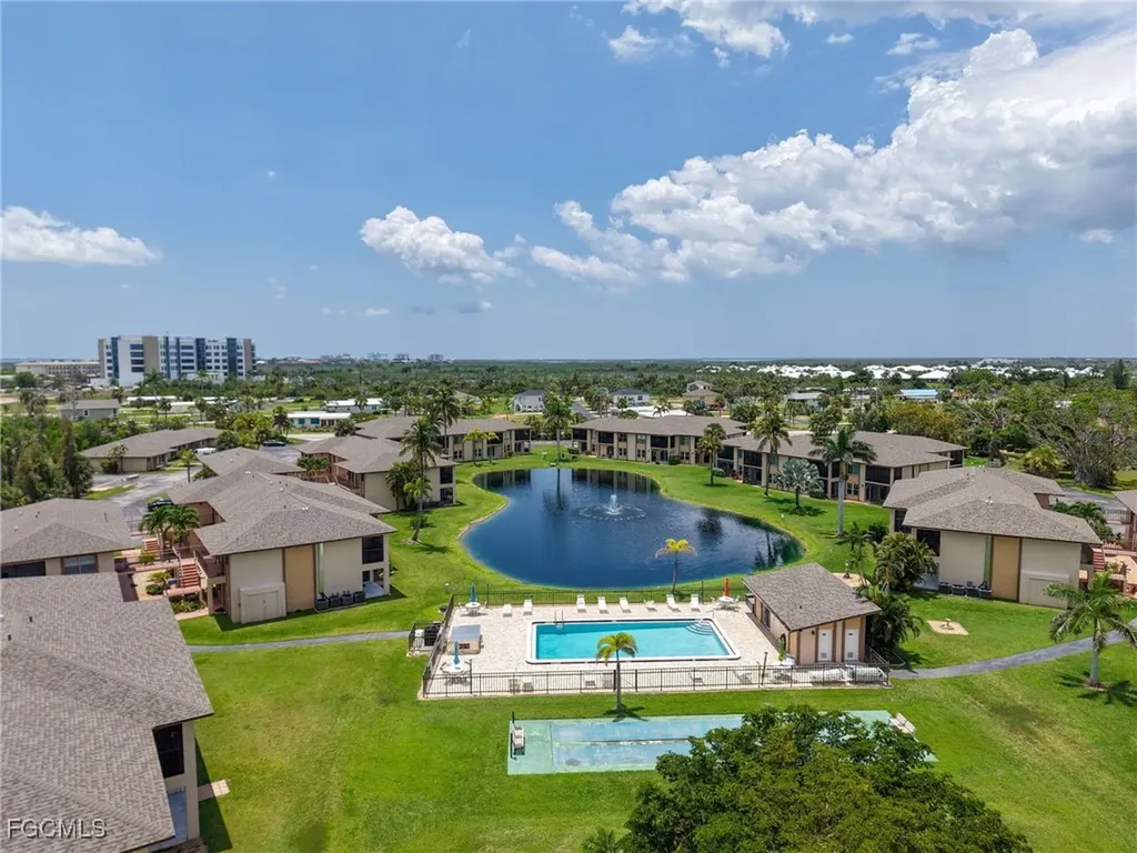 16881 Davis Road Fort Myers FL 33908