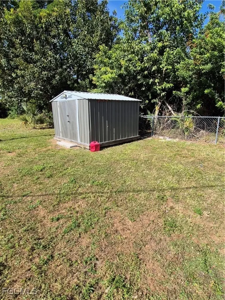 3721 Highland Avenue Fort Myers FL 33916