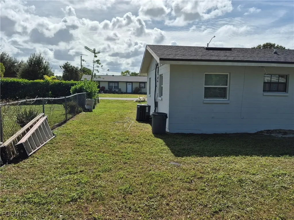 3721 Highland Avenue Fort Myers FL 33916
